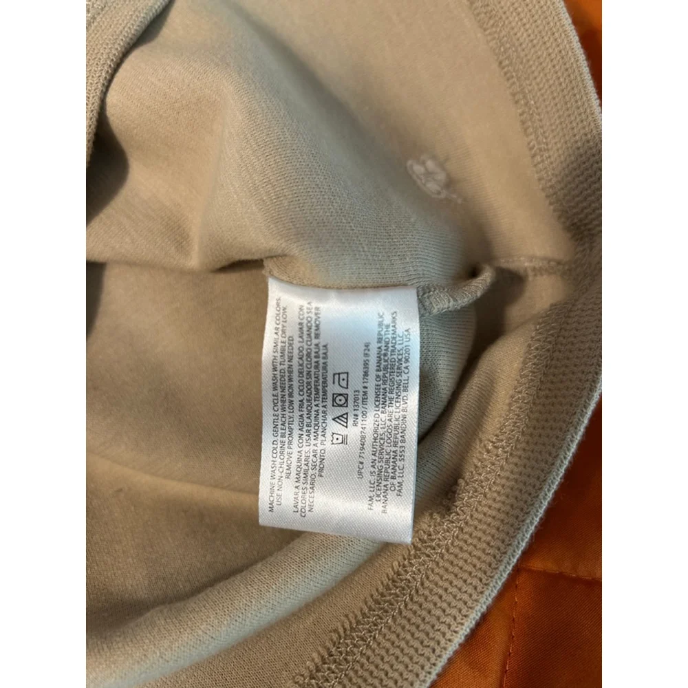 Banana Republic Men's Waffle Knit Long Sleeve Henley Crew Neck Shirt Size S Tan
